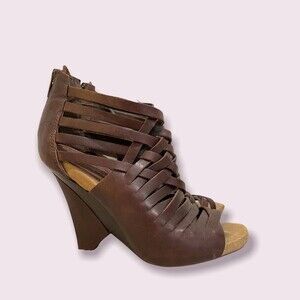 Sam Edelman Brown Strappy Ankle Booties with cutout wedge heel SZ 6.5